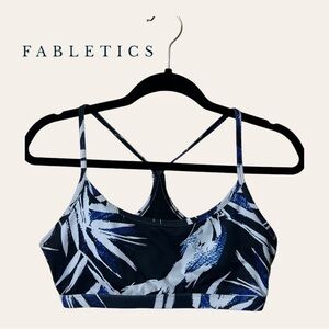 1166. Fabletics ELLIE SPORTS BRA HAWAIIAN‎ TROPICAL PRINT BLUE/WHITE/BLACK